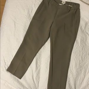 Aritzia Cohen pant in size 4, excellent condition